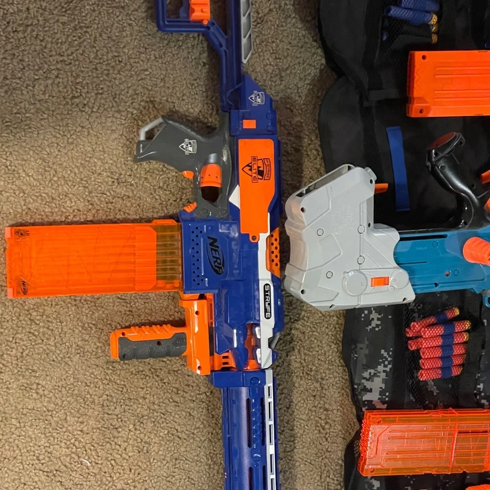 Nerf Blue and Orange Playsets - Picture 4 of 5